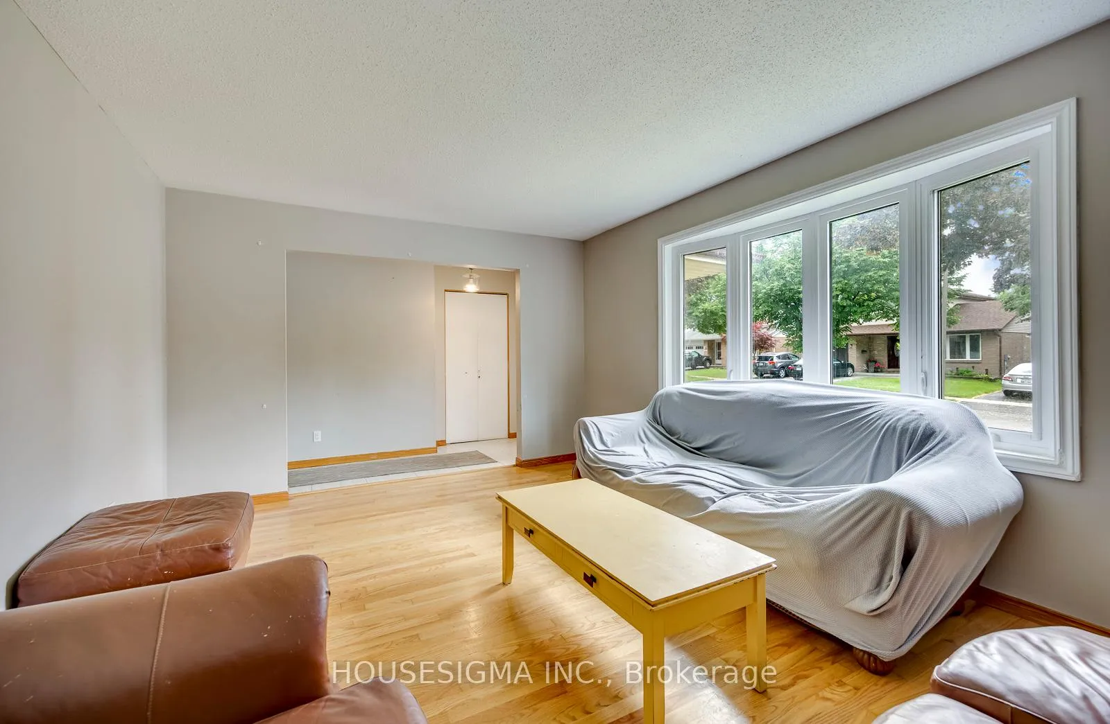 Photo 6 of 115 Scenic Wood Crescent, Kitchener, Stanley Park — HOMEH