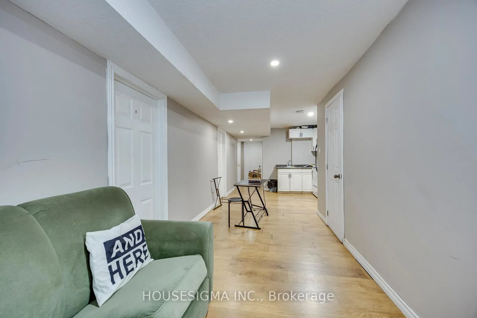 Photo 24 of 115 Scenic Wood Crescent, Kitchener, Stanley Park — HOMEH