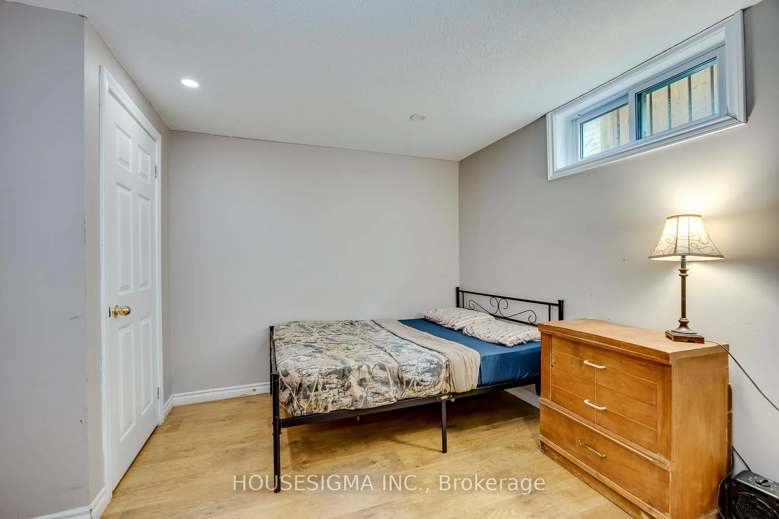 Photo 32 of 115 Scenic Wood Crescent, Kitchener, Stanley Park — HOMEH