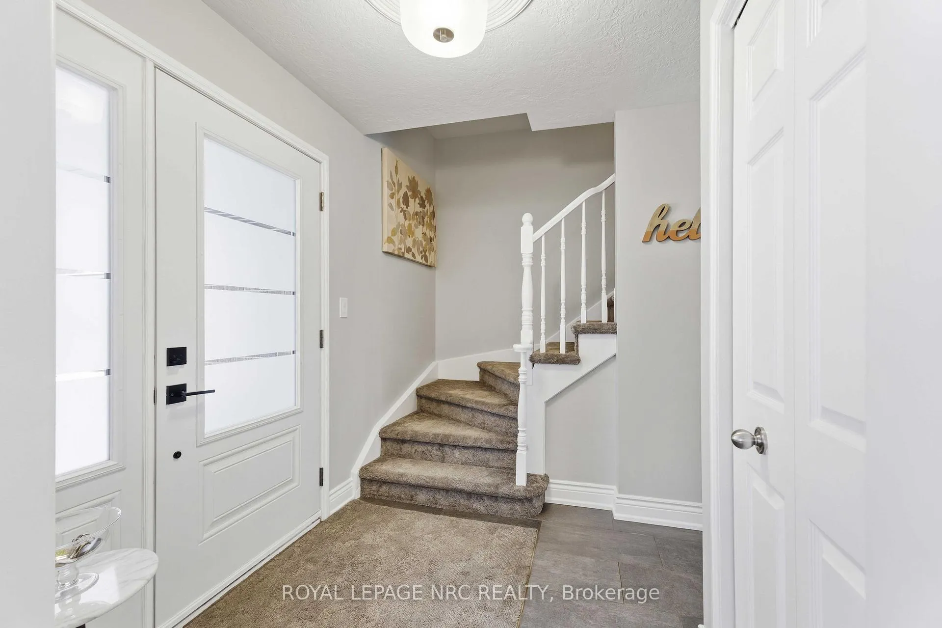 Photo 2 of 9 Woodgarden Court, St. Catharines, Lakeshore — HOMEH
