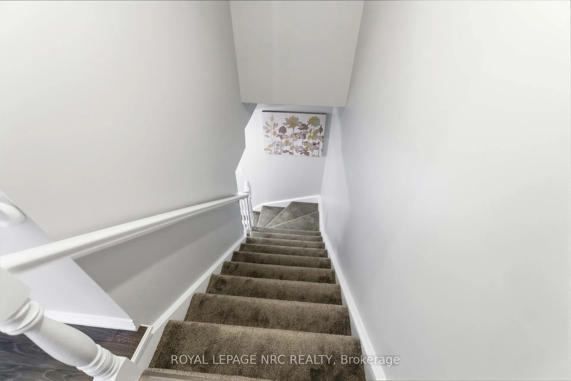 Photo 24 of 9 Woodgarden Court, St. Catharines, Lakeshore — HOMEH