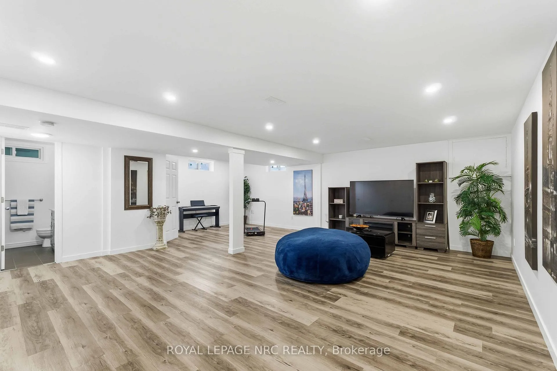 Photo 25 of 9 Woodgarden Court, St. Catharines, Lakeshore — HOMEH