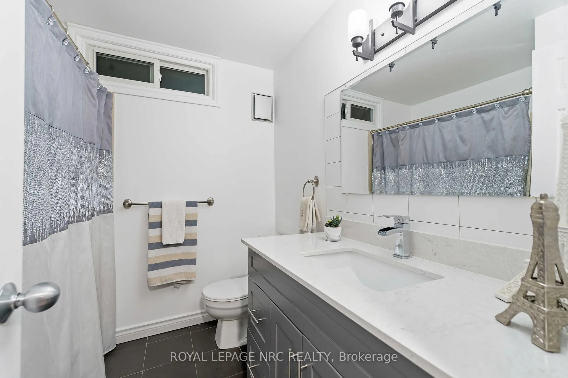 Photo 28 of 9 Woodgarden Court, St. Catharines, Lakeshore — HOMEH