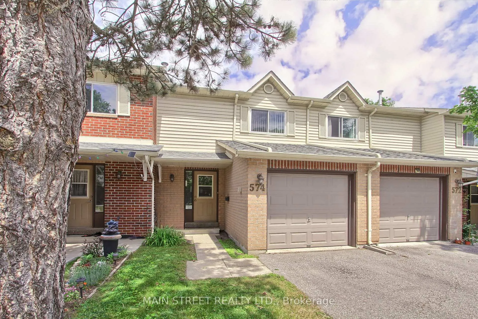 Front of Unit 43, 574 Jack Giles Circle