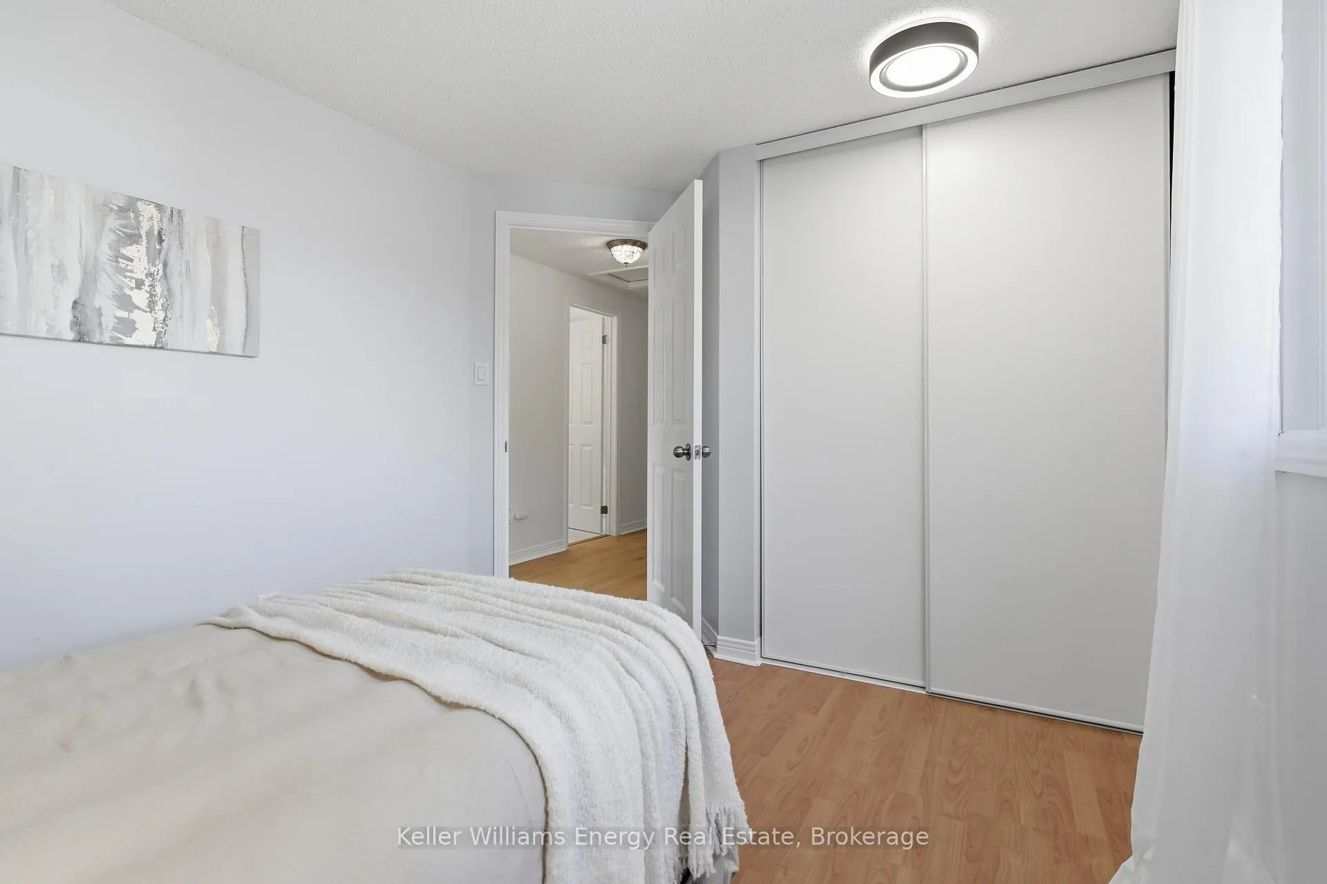 Photo 20 of 18 Arran Court, Clarington, Courtice — HOMEH