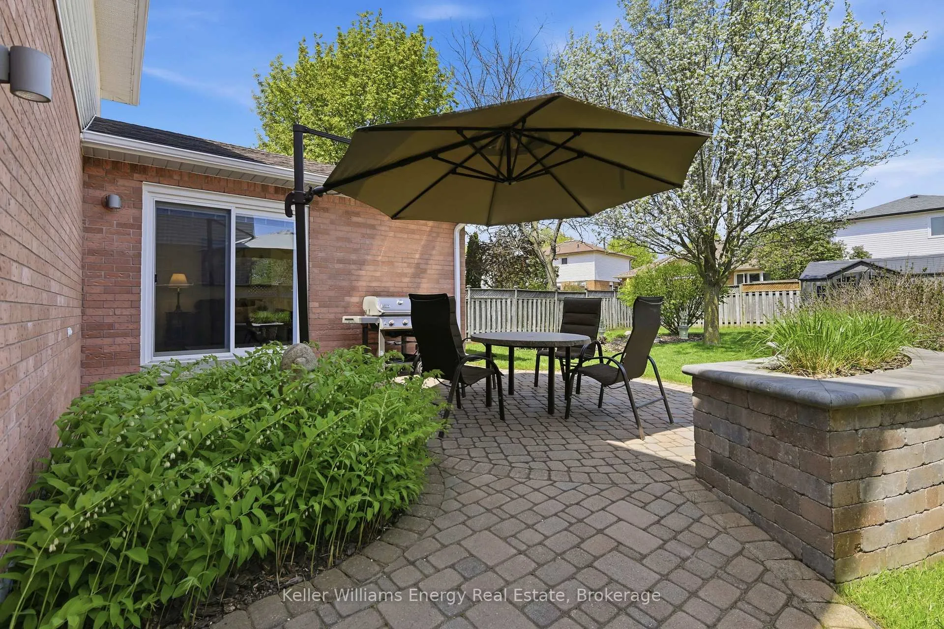 Photo 32 of 18 Arran Court, Clarington, Courtice — HOMEH