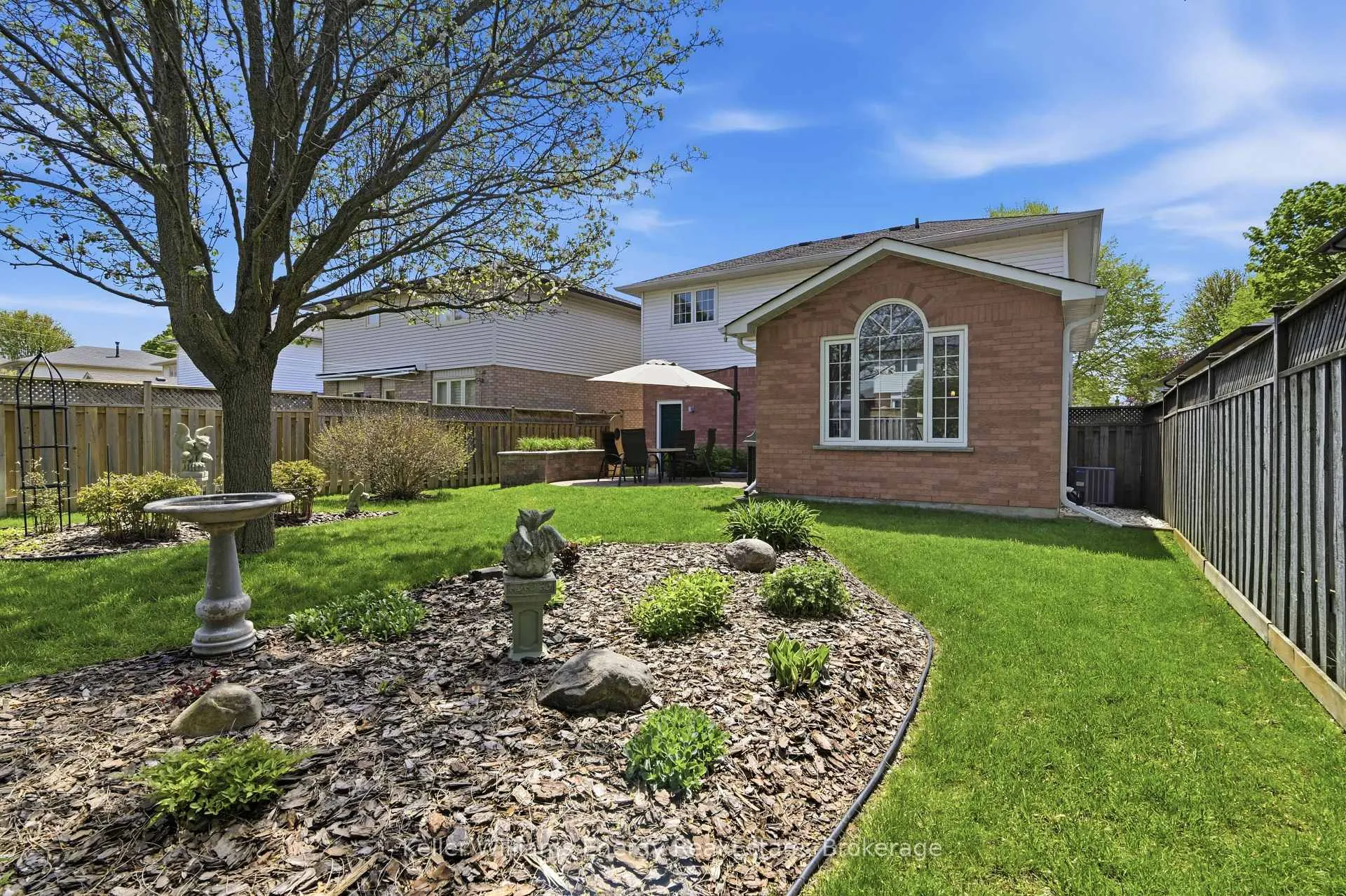 Photo 37 of 18 Arran Court, Clarington, Courtice — HOMEH