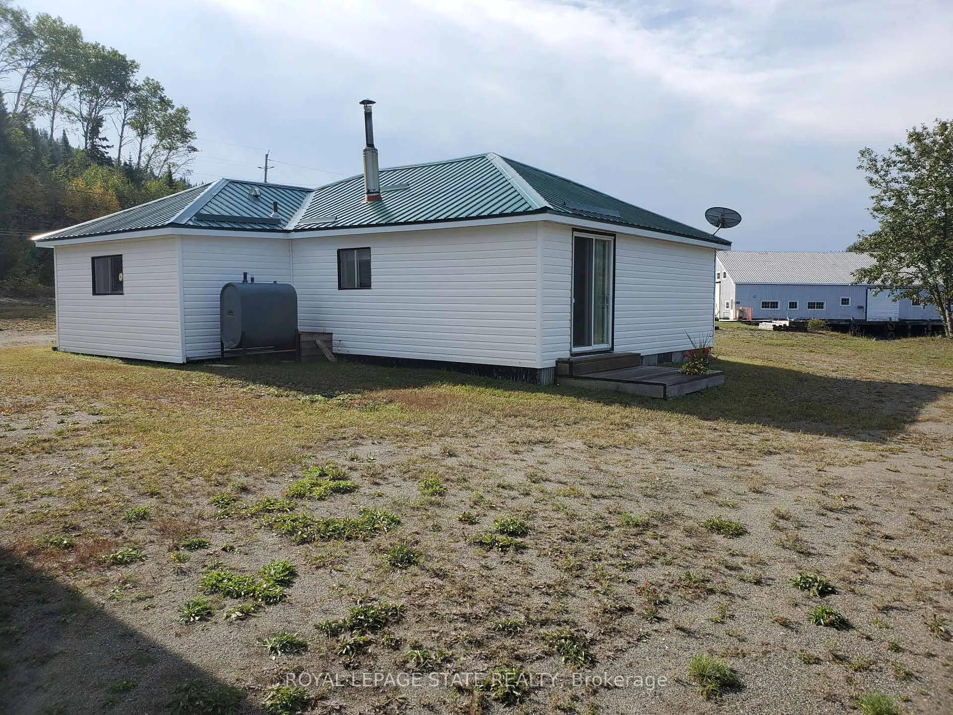 Photo 12 of 464 #11 Highway, Greenstone — HOMEH