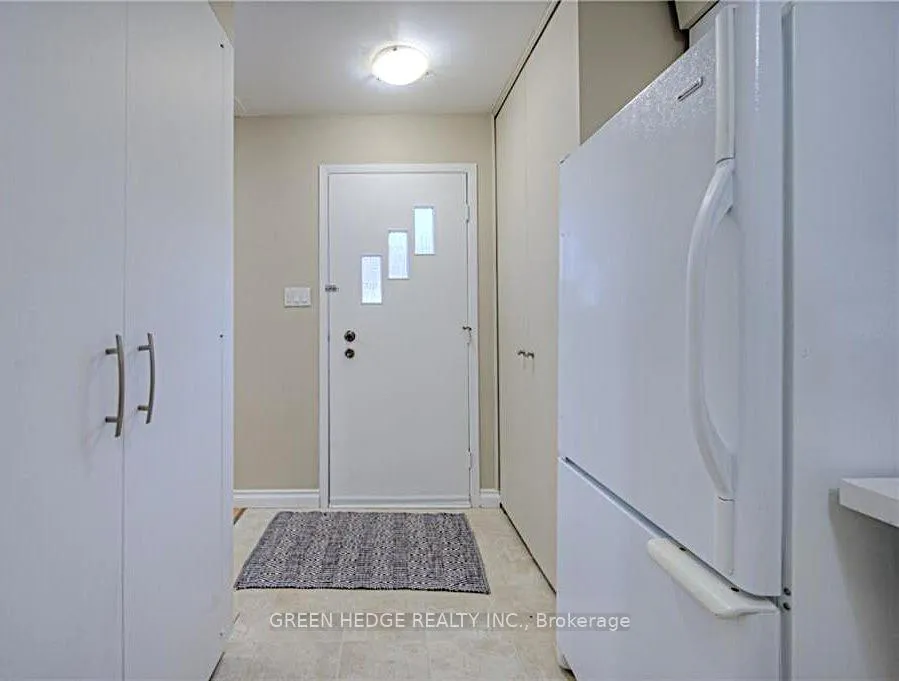 Photo 3 of 199 Dixie Crescent, Waterloo — HOMEH