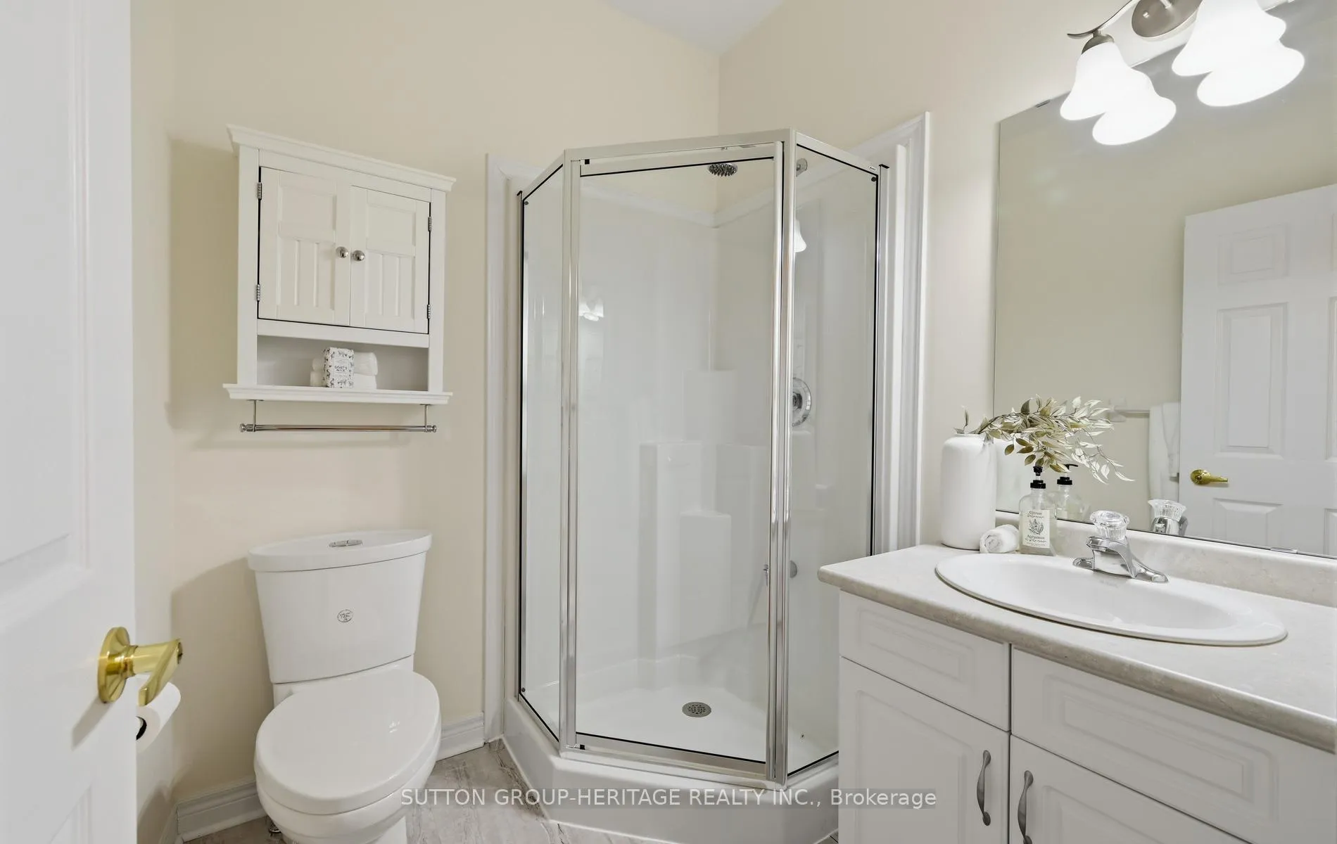 Photo 22 of 14 Heatherlea Drive, Clarington, Bowmanville — HOMEH