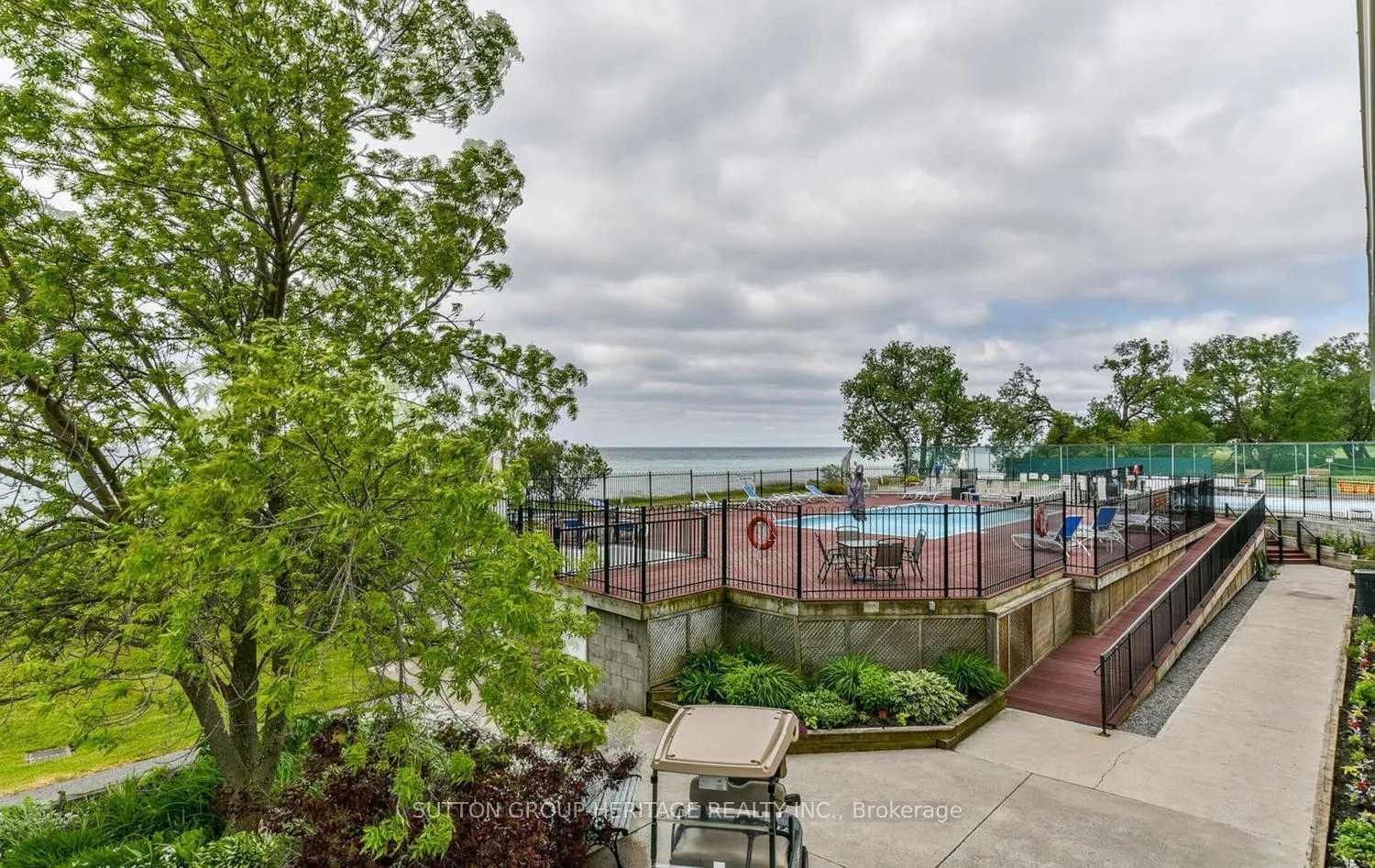 Photo 38 of 14 Heatherlea Drive, Clarington, Bowmanville — HOMEH