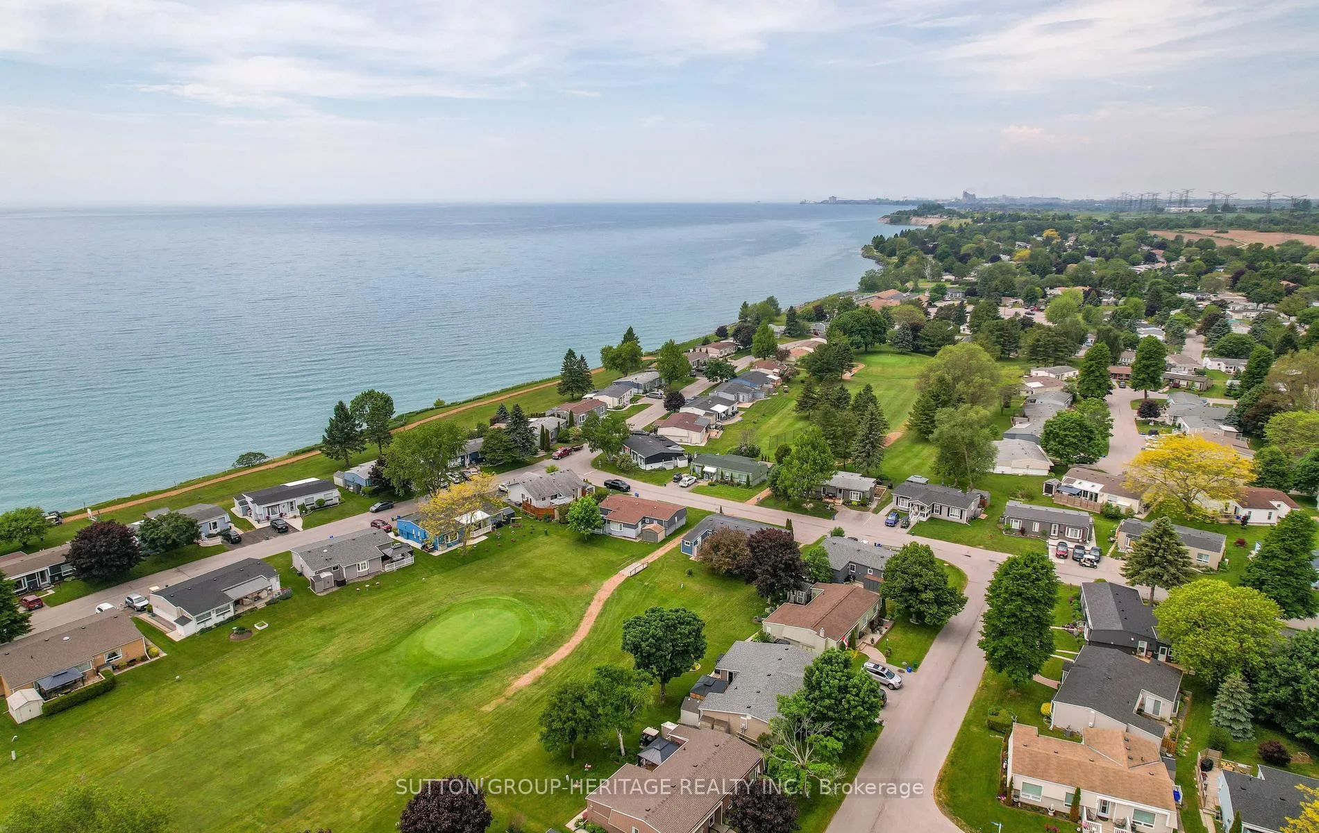 Photo 46 of 14 Heatherlea Drive, Clarington, Bowmanville — HOMEH