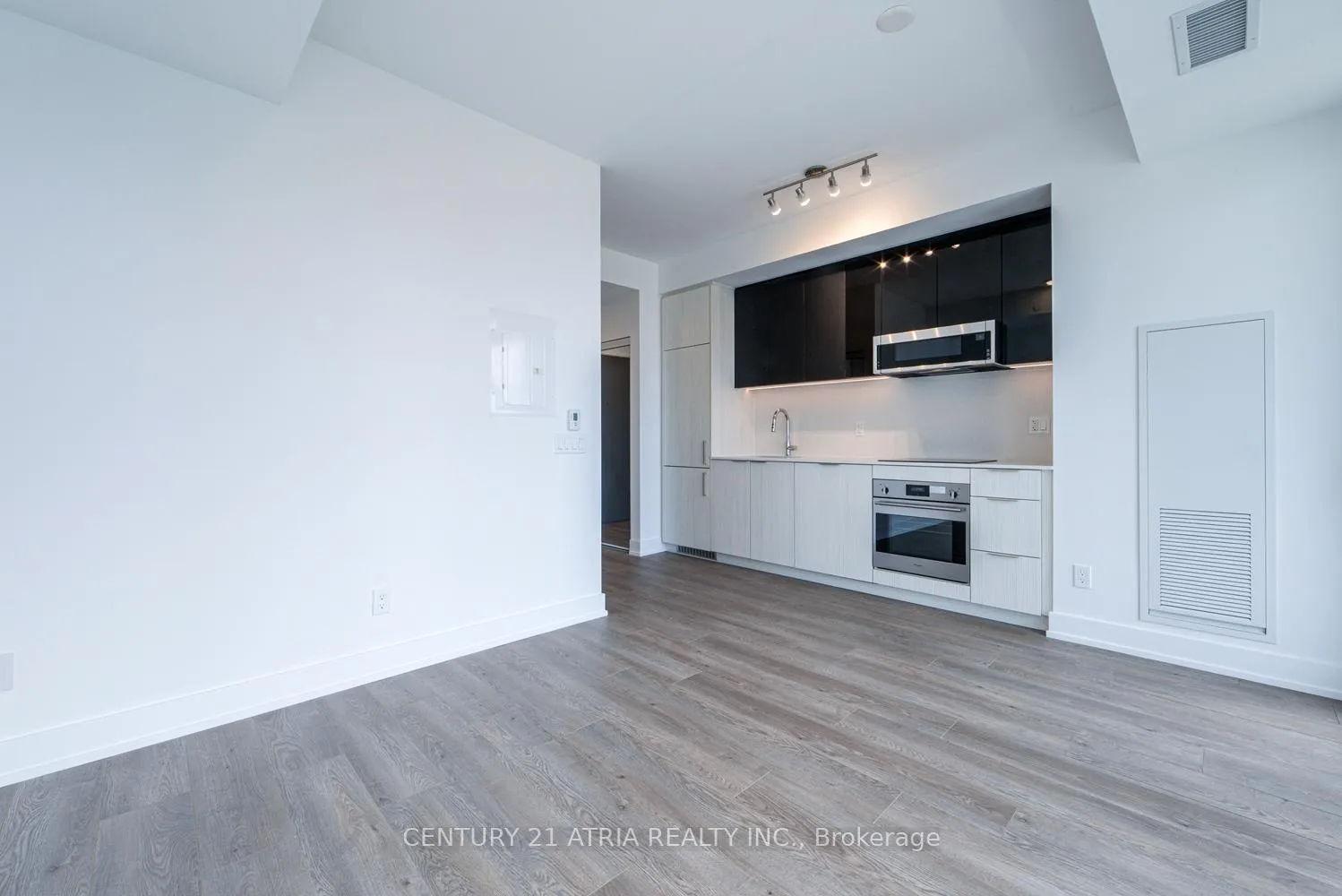 Photo 2 of Unit 3204, 308 Jarvis Street, Toronto, Waterfront Communities — HOMEH