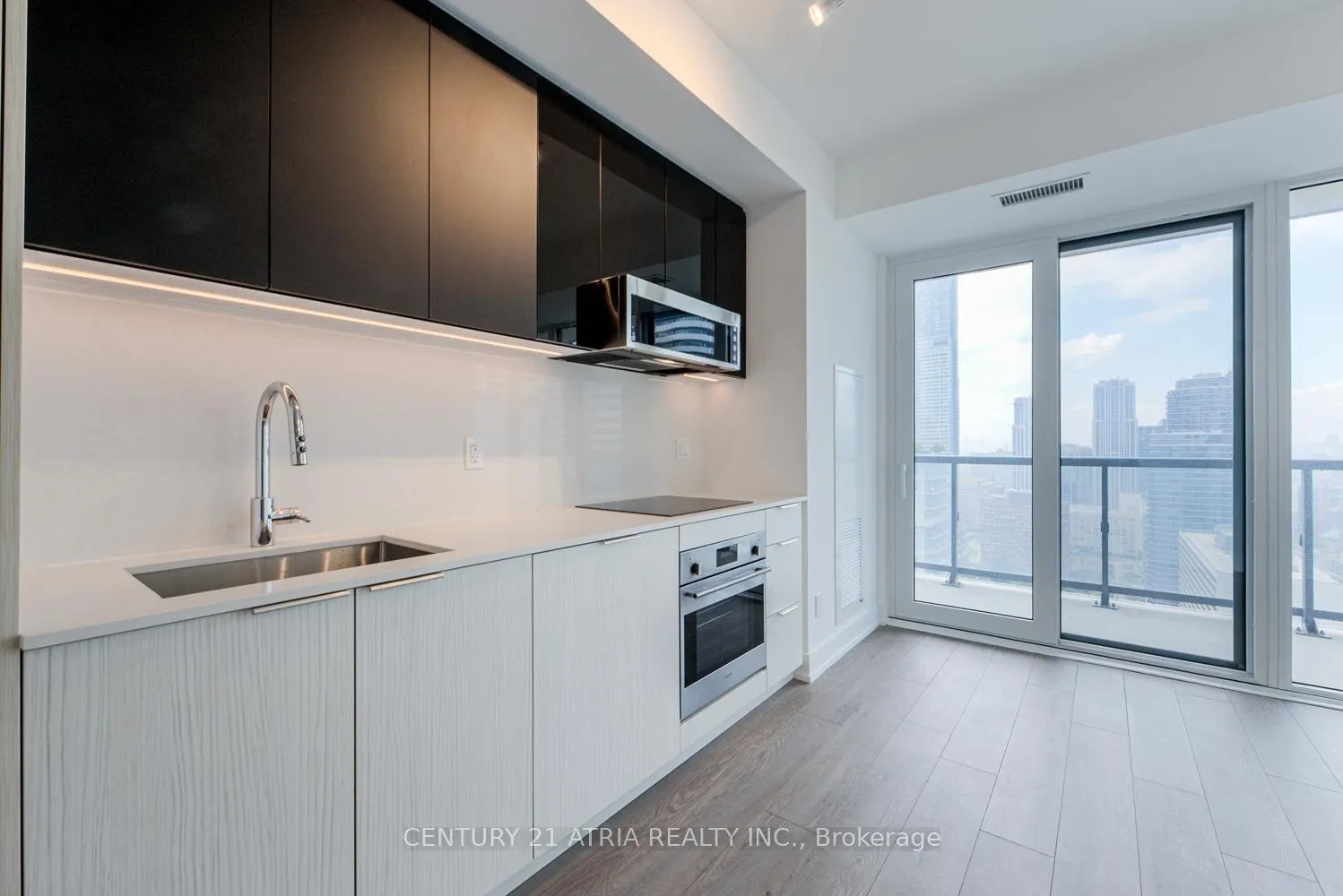 Photo 3 of Unit 3204, 308 Jarvis Street, Toronto, Waterfront Communities — HOMEH