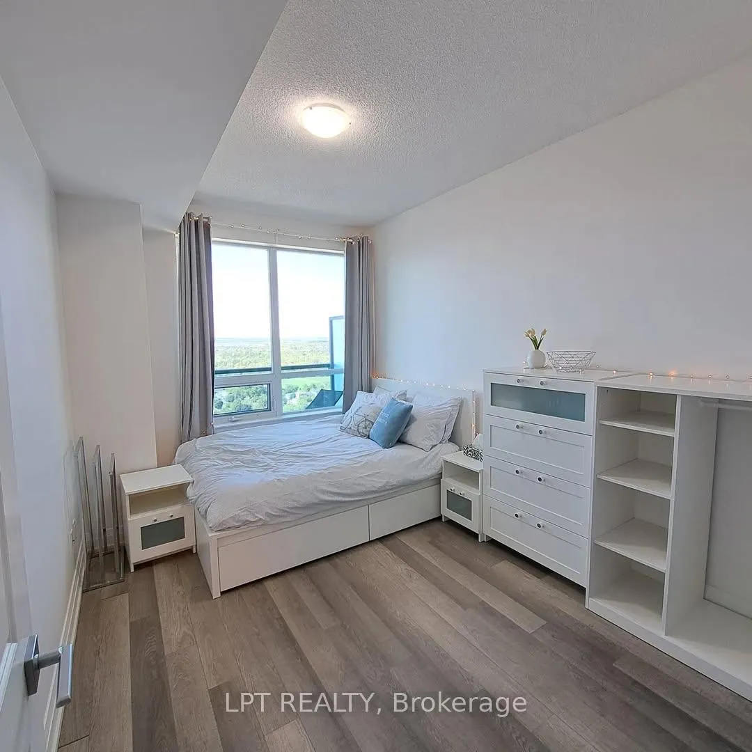 Photo 5 of Unit 2301, 7165 Yonge Street, Markham, Grandview — HOMEH