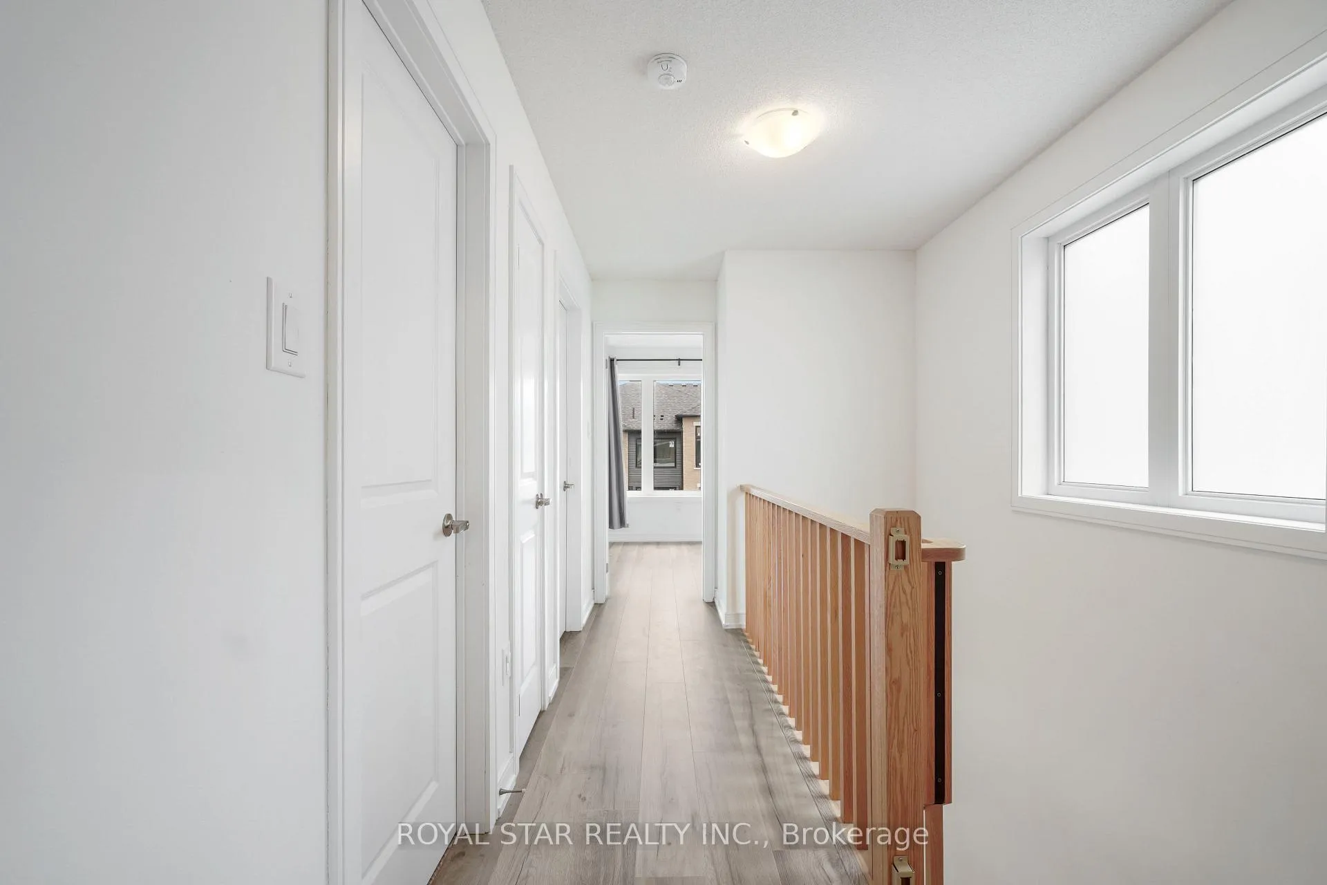 Photo 17 of 13 Red Maple Lane, Barrie, Innis-Shore — HOMEH