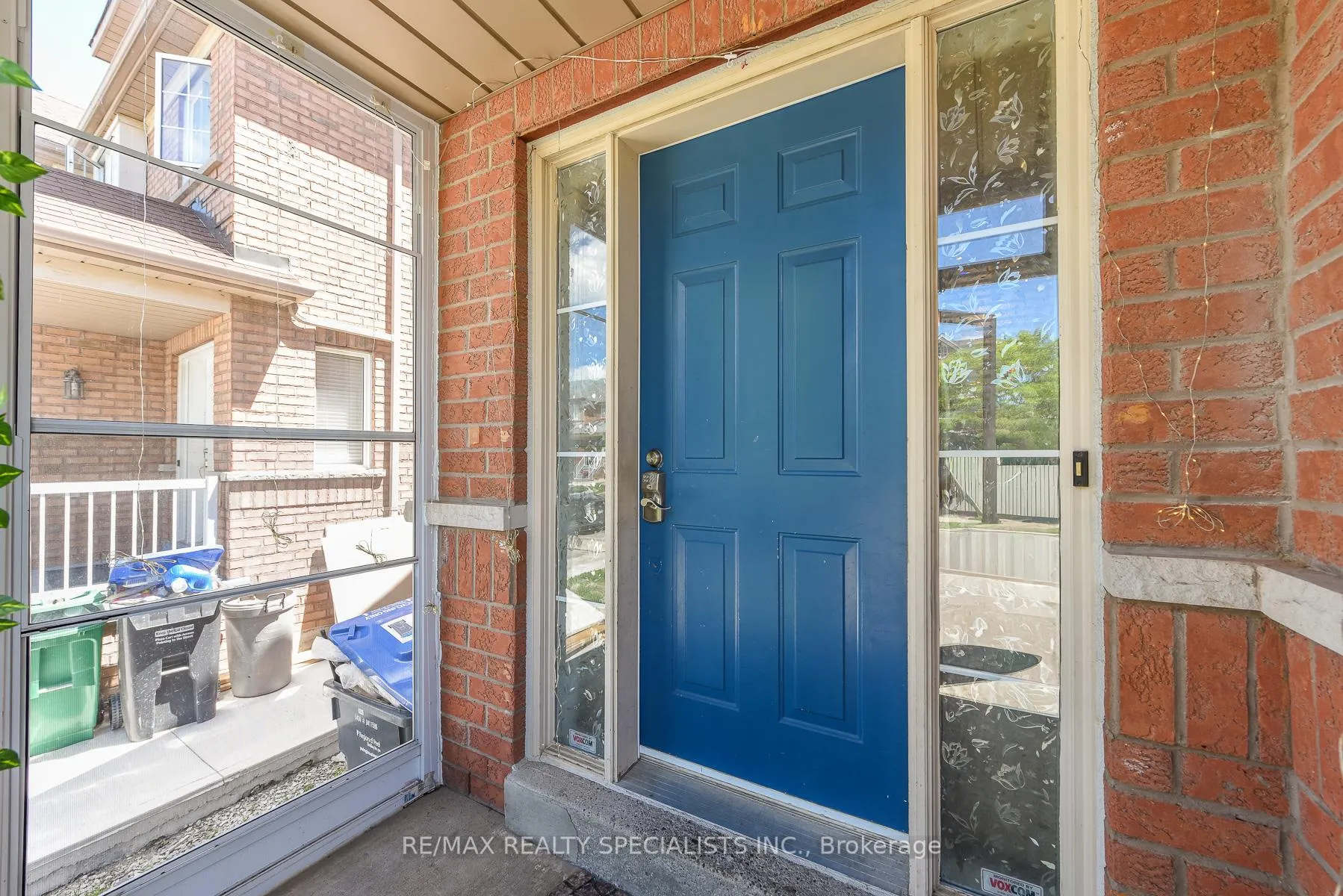 Photo 3 of 27 Rotunda Street, Brampton, Fletcher's Creek Village — HOMEH