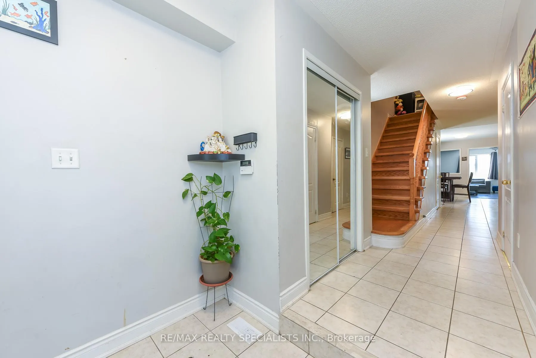 Photo 6 of 27 Rotunda Street, Brampton, Fletcher's Creek Village — HOMEH