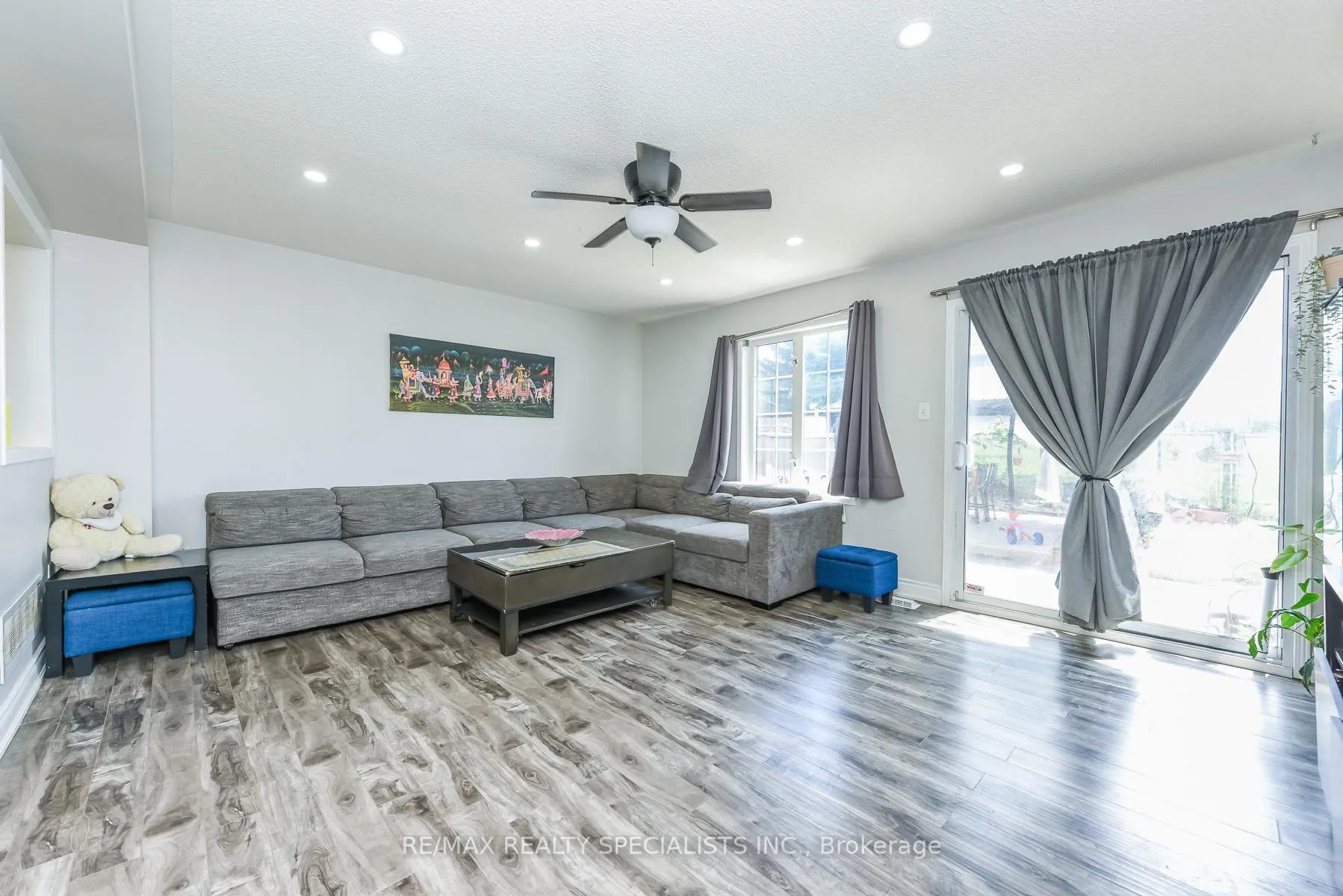 Photo 7 of 27 Rotunda Street, Brampton, Fletcher's Creek Village — HOMEH