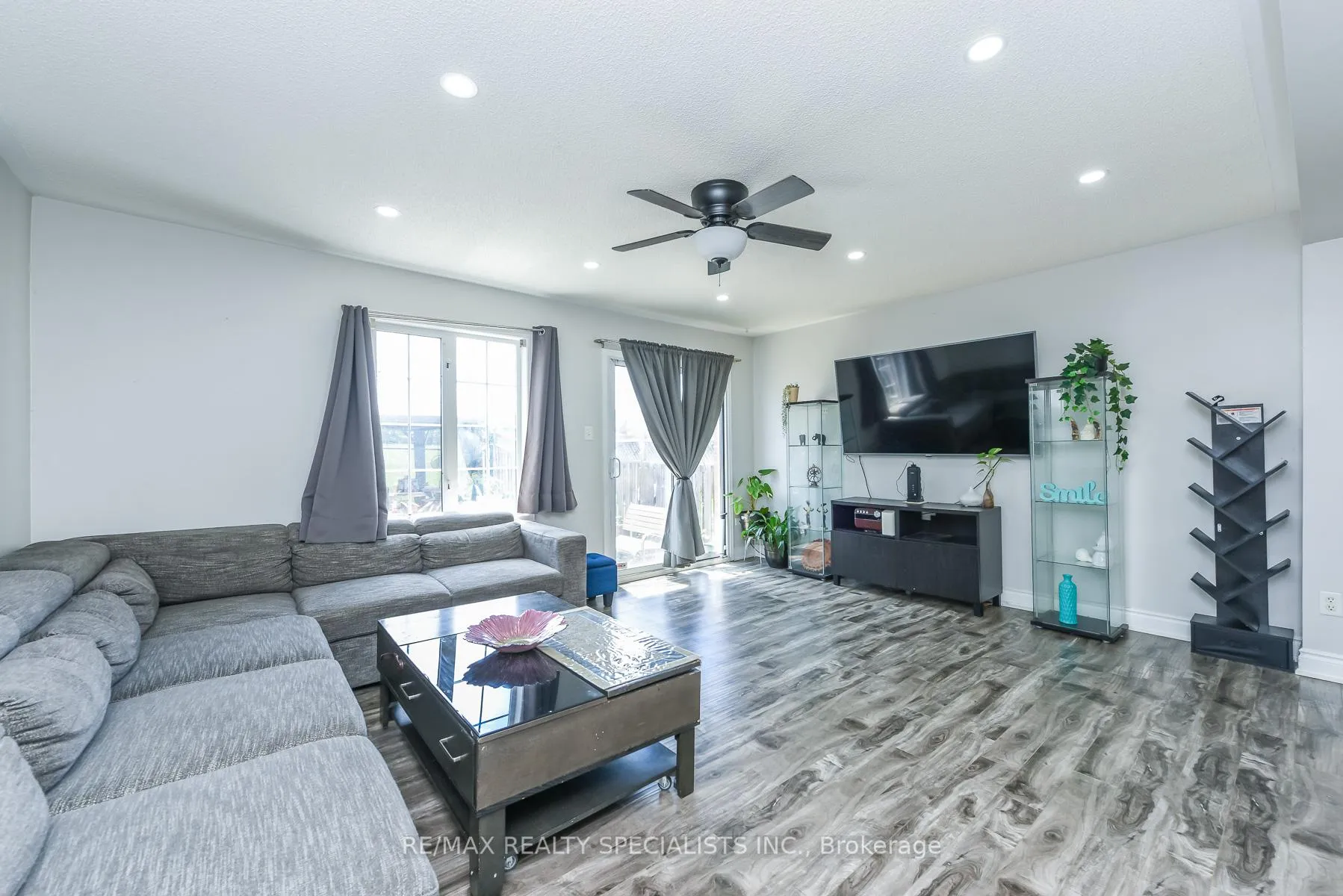 Photo 8 of 27 Rotunda Street, Brampton, Fletcher's Creek Village — HOMEH