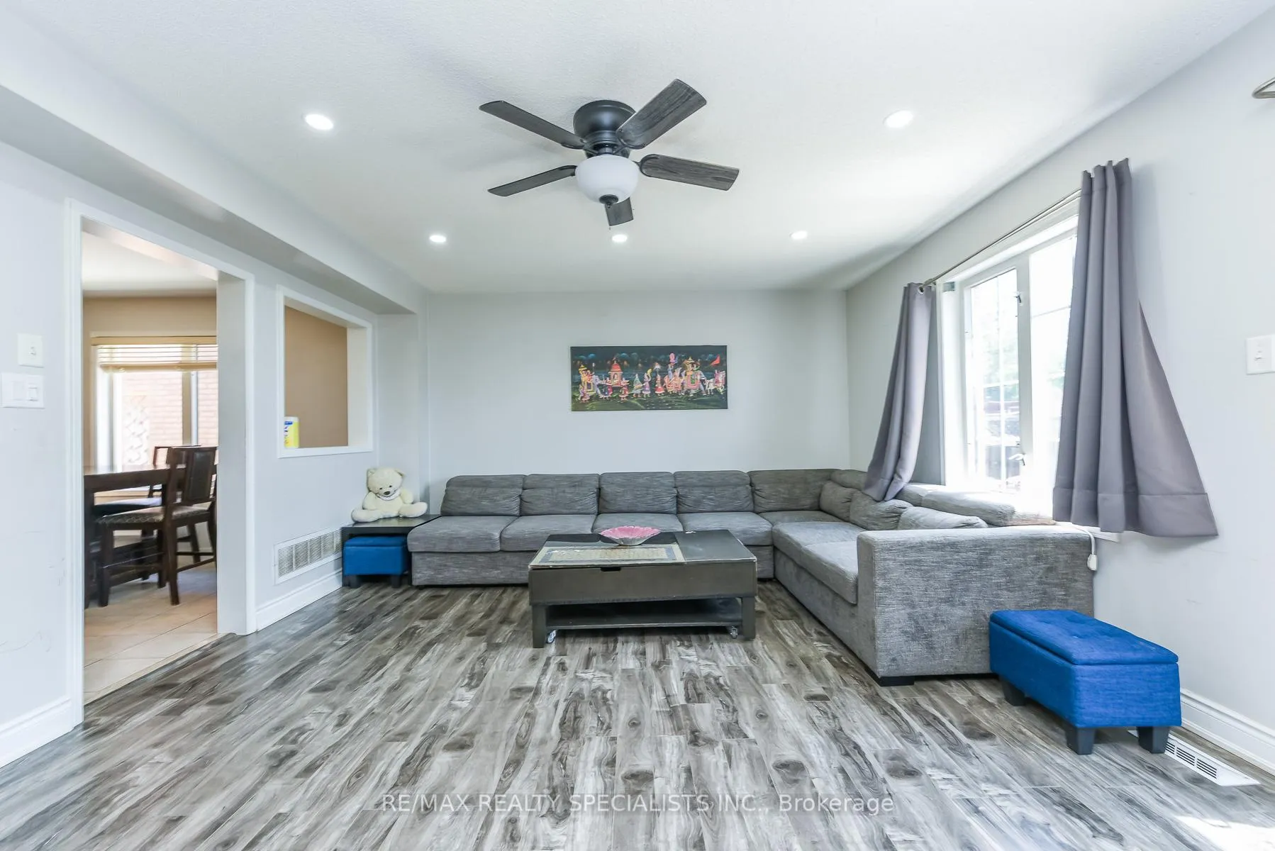 Photo 9 of 27 Rotunda Street, Brampton, Fletcher's Creek Village — HOMEH
