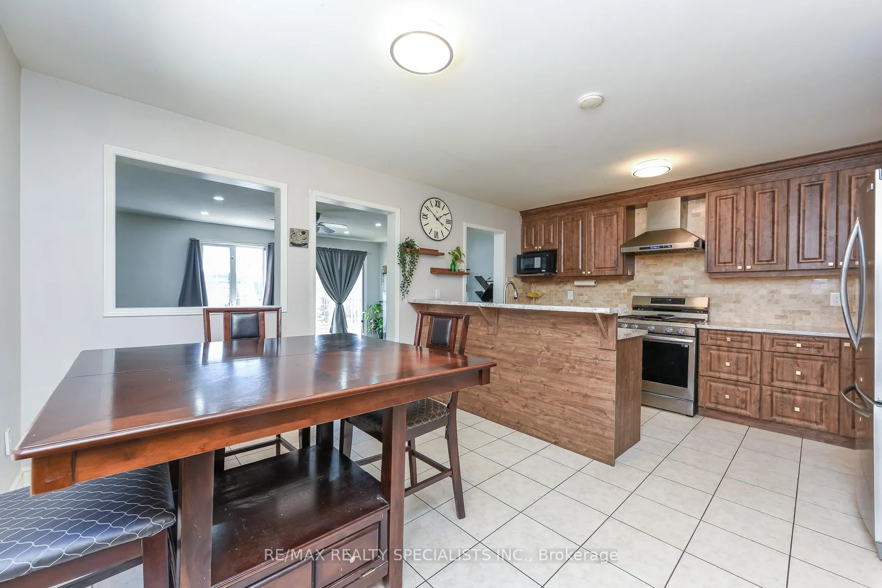 Photo 13 of 27 Rotunda Street, Brampton, Fletcher's Creek Village — HOMEH