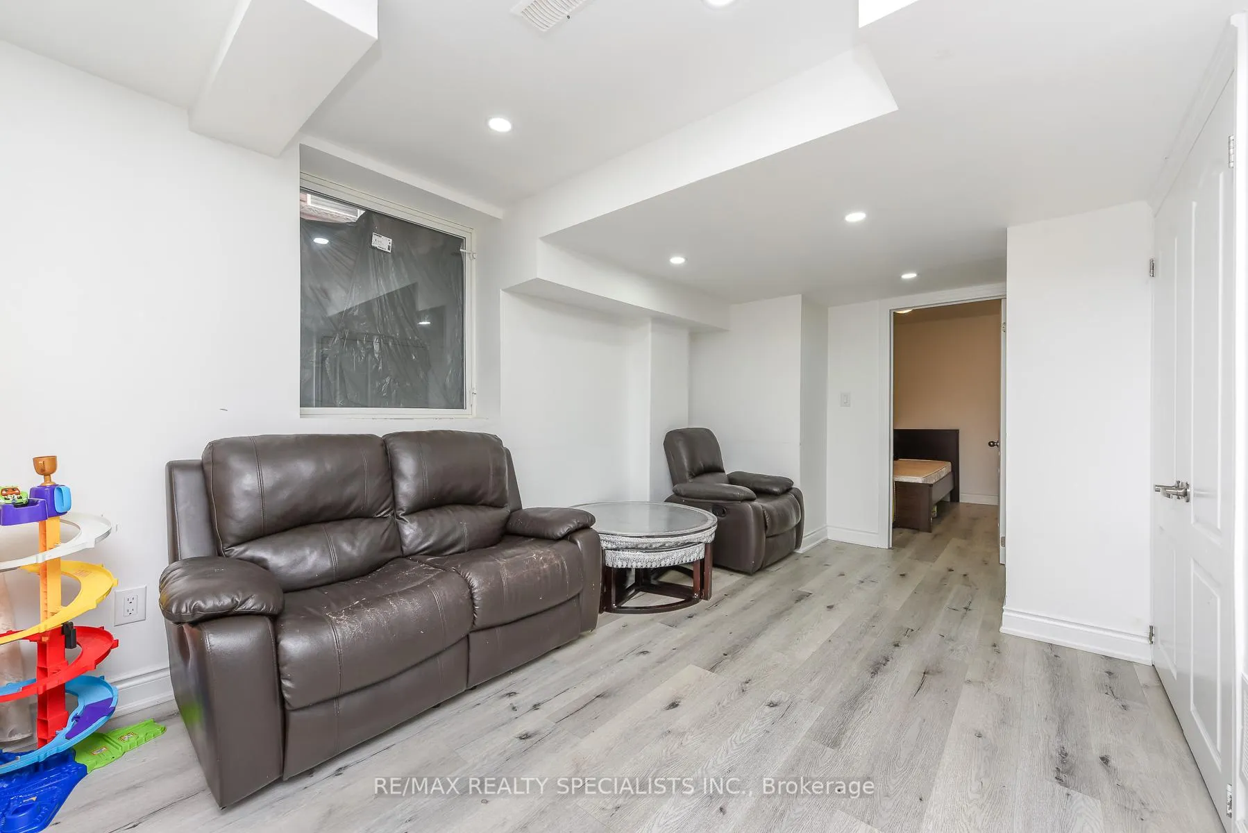 Photo 42 of 27 Rotunda Street, Brampton, Fletcher's Creek Village — HOMEH