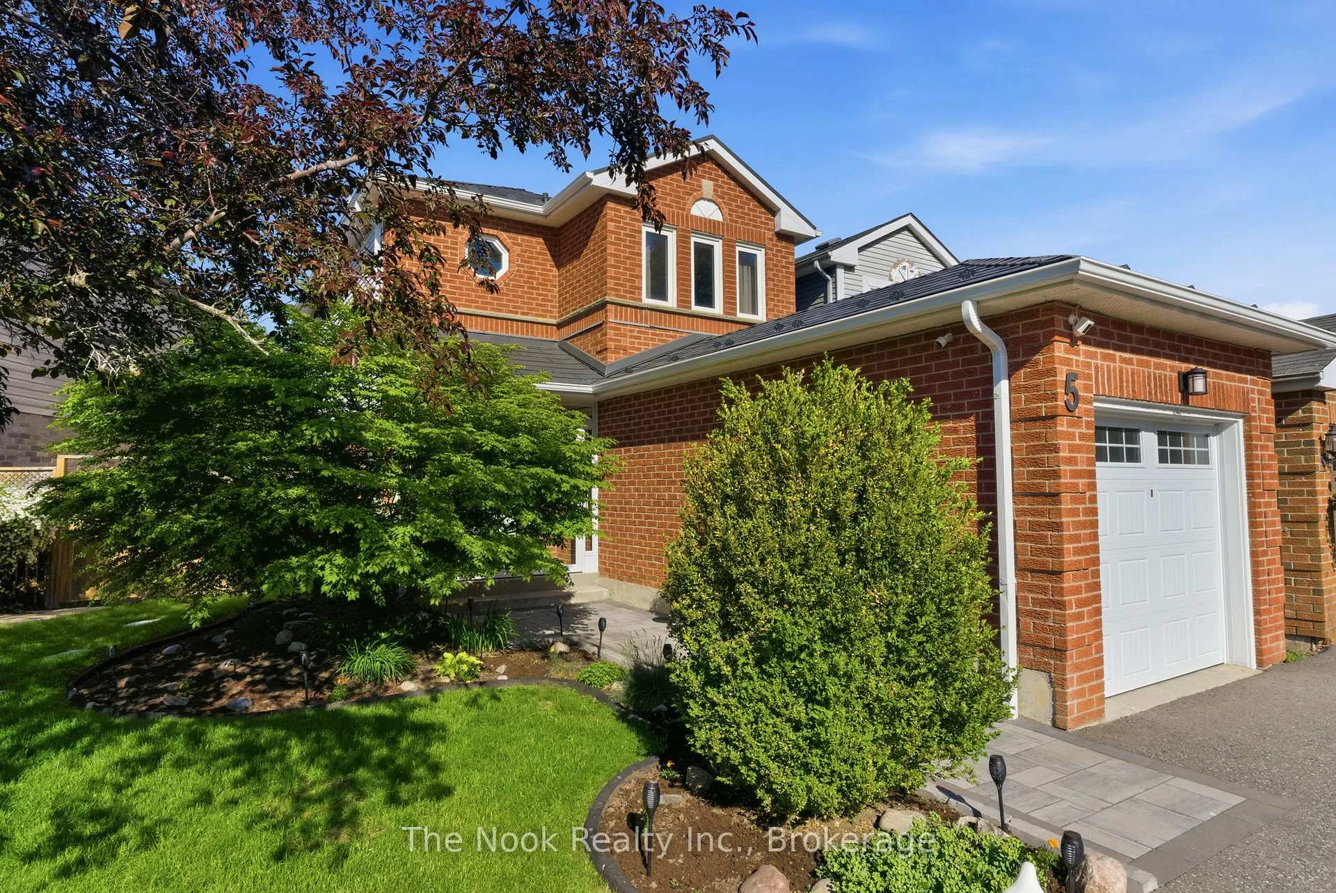 Photo 1 of 5 Teddington Crescent, Whitby, Pringle Creek — HOMEH