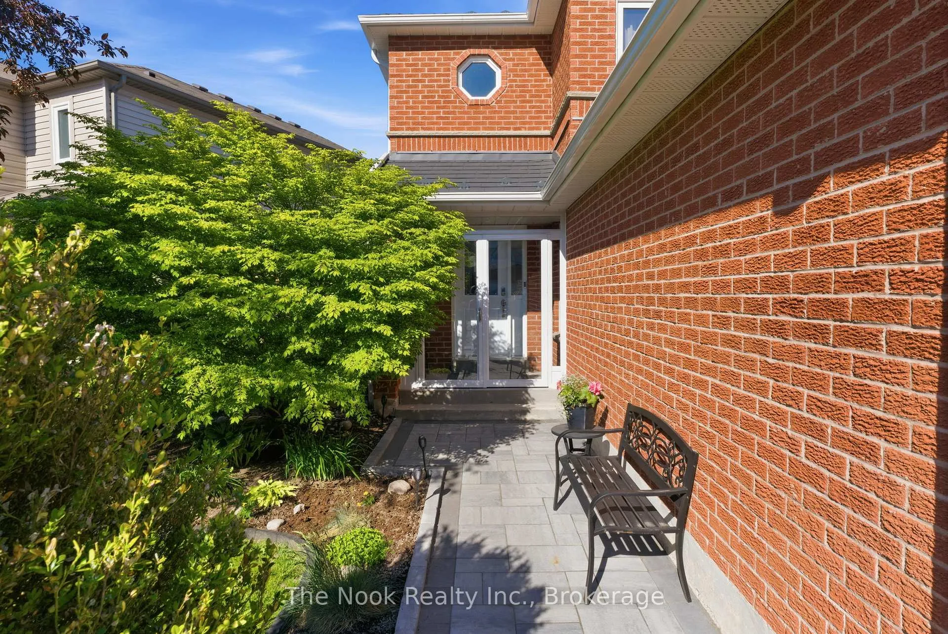 Photo 3 of 5 Teddington Crescent, Whitby, Pringle Creek — HOMEH