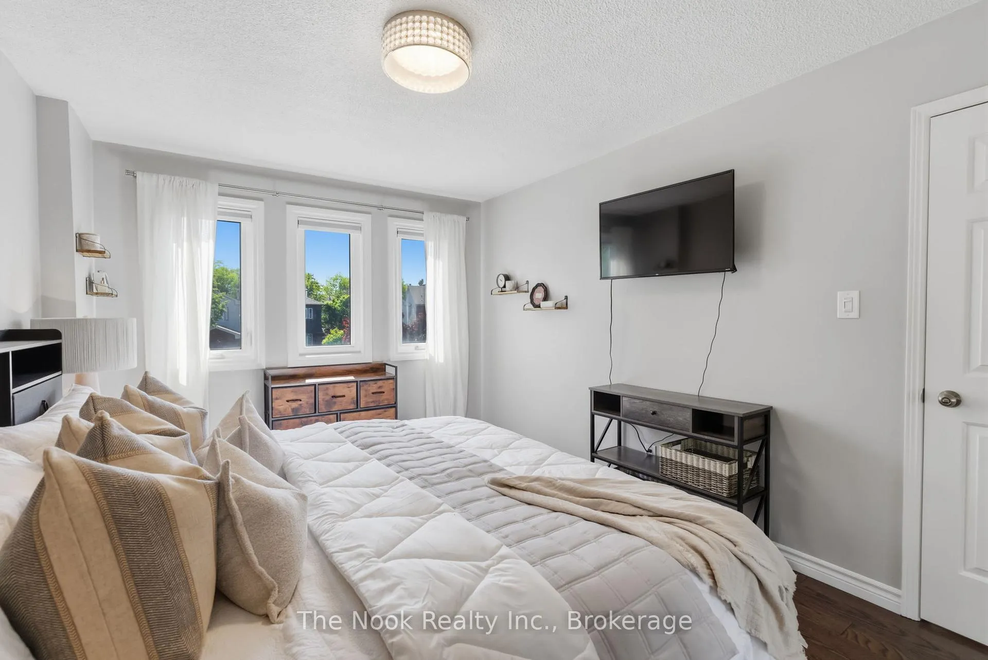 Photo 16 of 5 Teddington Crescent, Whitby, Pringle Creek — HOMEH
