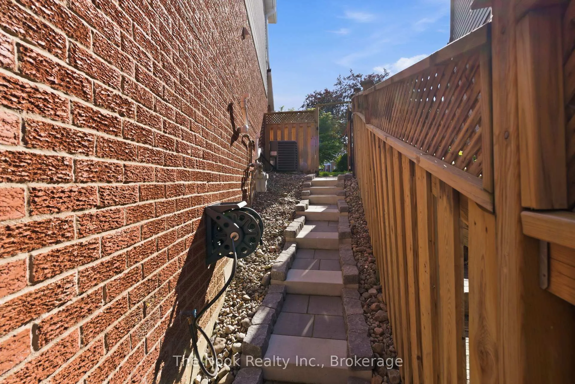 Photo 37 of 5 Teddington Crescent, Whitby, Pringle Creek — HOMEH