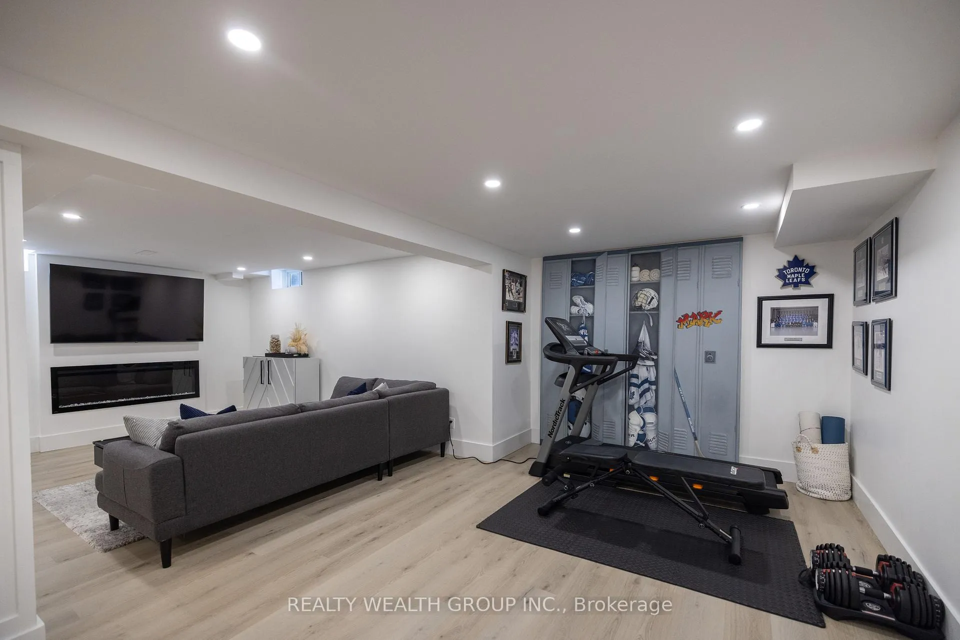 Photo 22 of 51 Haskell Crescent, Aurora, Aurora Highlands — HOMEH