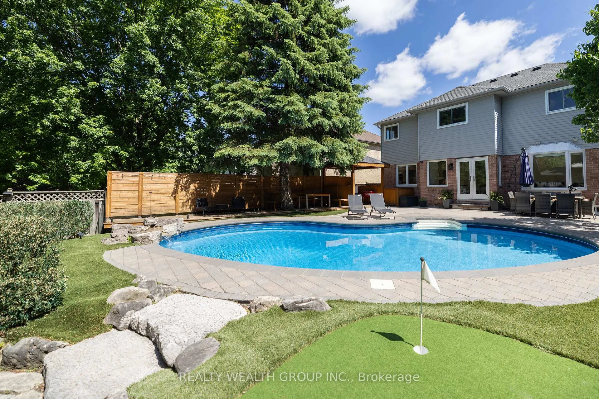 Photo 27 of 51 Haskell Crescent, Aurora, Aurora Highlands — HOMEH