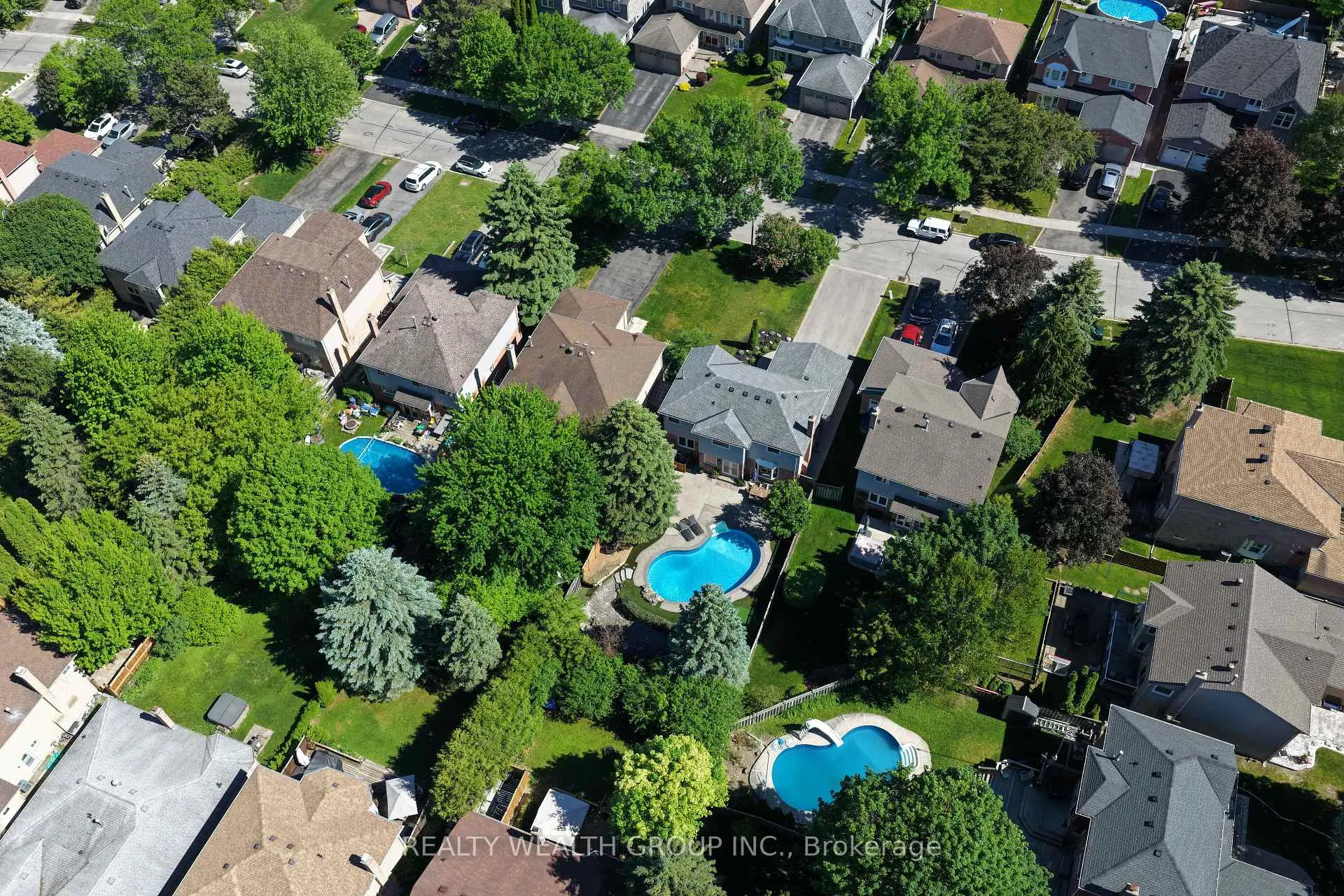 Photo 30 of 51 Haskell Crescent, Aurora, Aurora Highlands — HOMEH