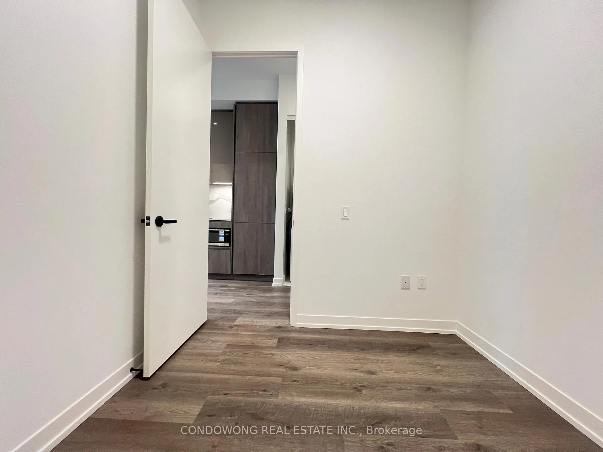 Photo 5 of Unit 3708, 8 Interchange Way, Vaughan, Vaughan Corporate Centre — HOMEH