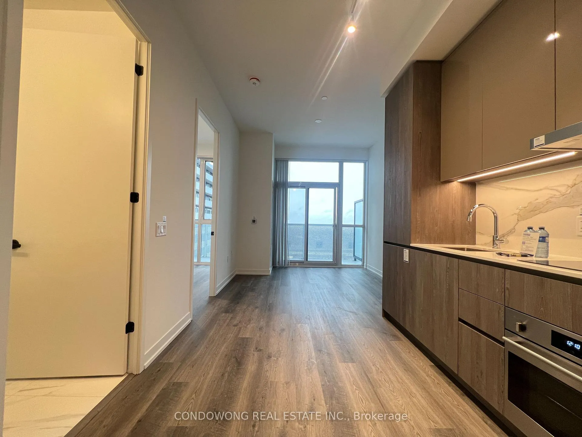 Photo 8 of Unit 3708, 8 Interchange Way, Vaughan, Vaughan Corporate Centre — HOMEH