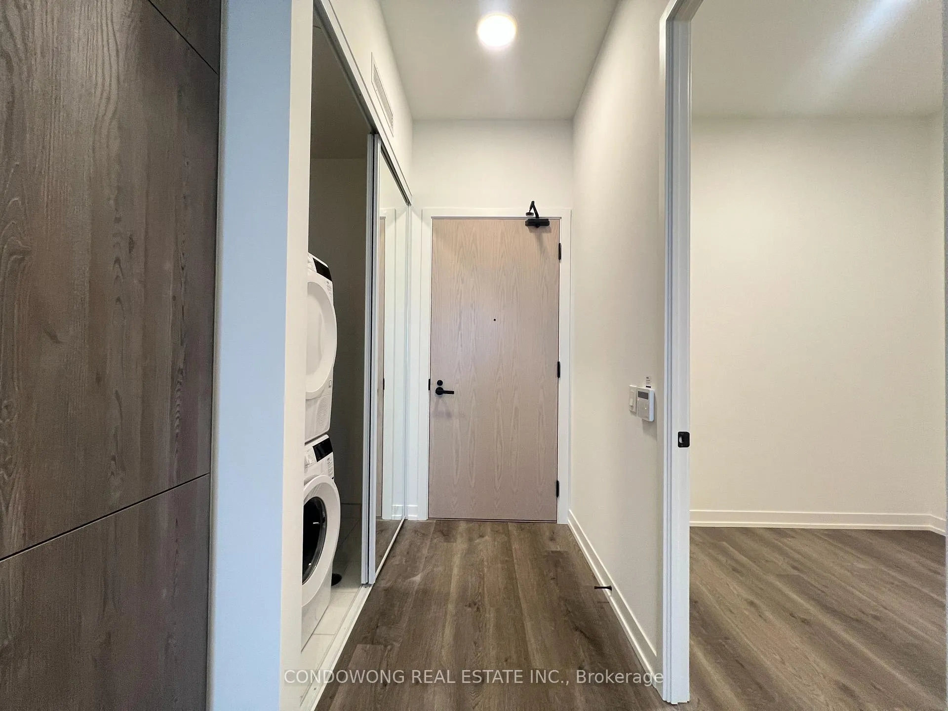 Photo 9 of Unit 3708, 8 Interchange Way, Vaughan, Vaughan Corporate Centre — HOMEH