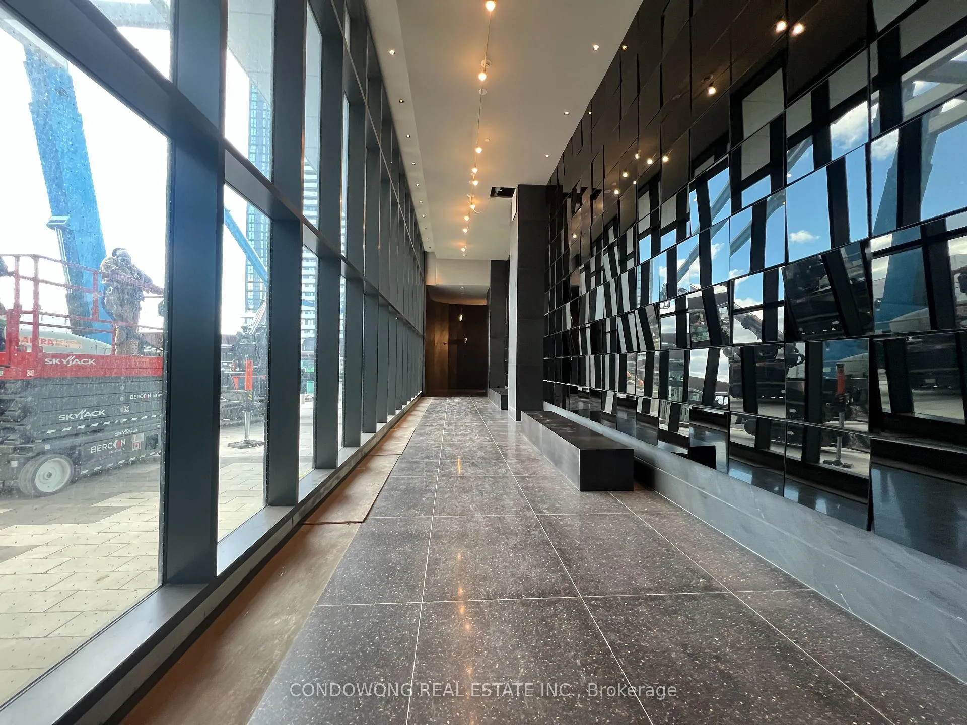 Photo 20 of Unit 3708, 8 Interchange Way, Vaughan, Vaughan Corporate Centre — HOMEH