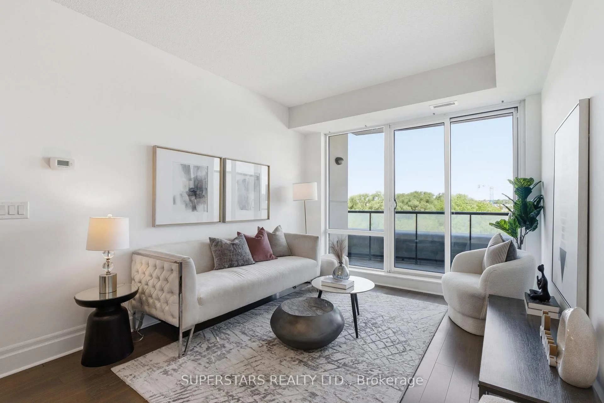 Photo 1 of Unit 305, 151 Upper Duke Crescent, Markham, Unionville — HOMEH
