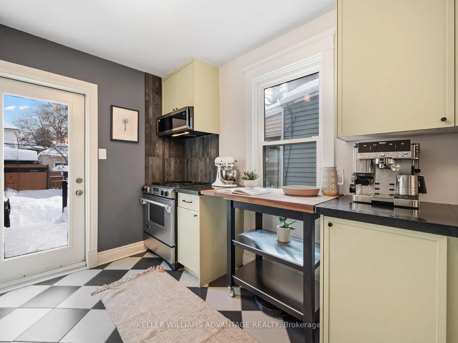 Photo 10 of 9 Condor Avenue, Toronto, Blake-Jones — HOMEH
