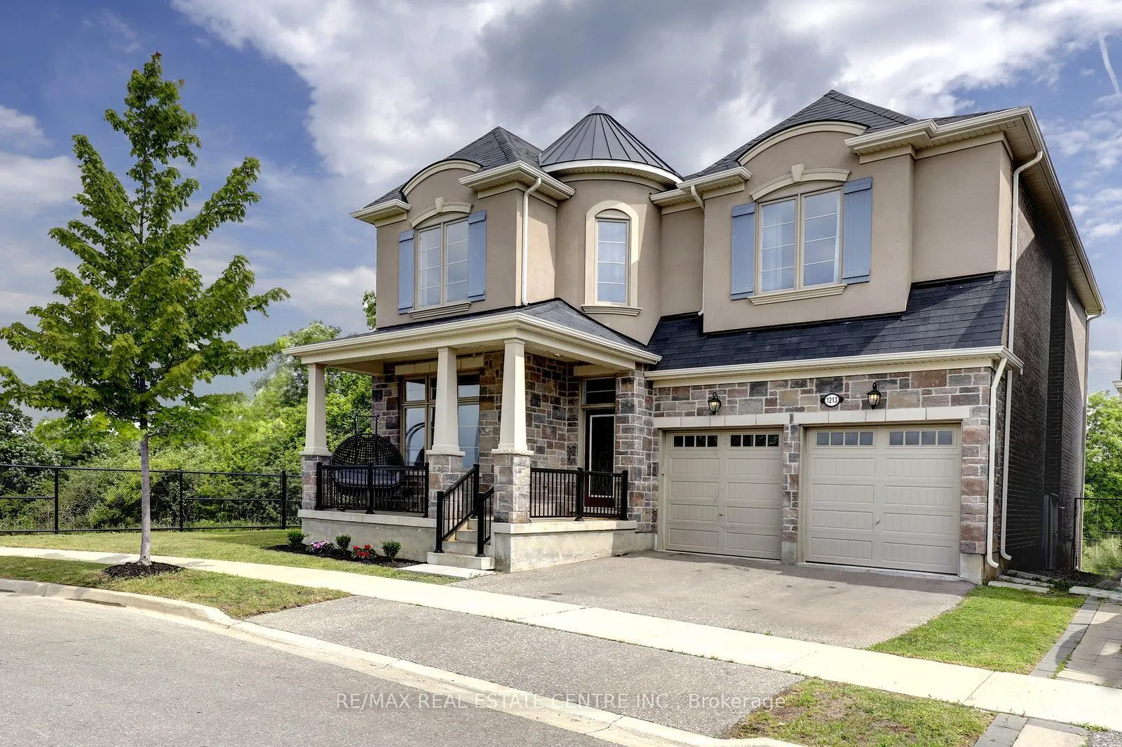 Front of 1213 Sweetfern Crescent