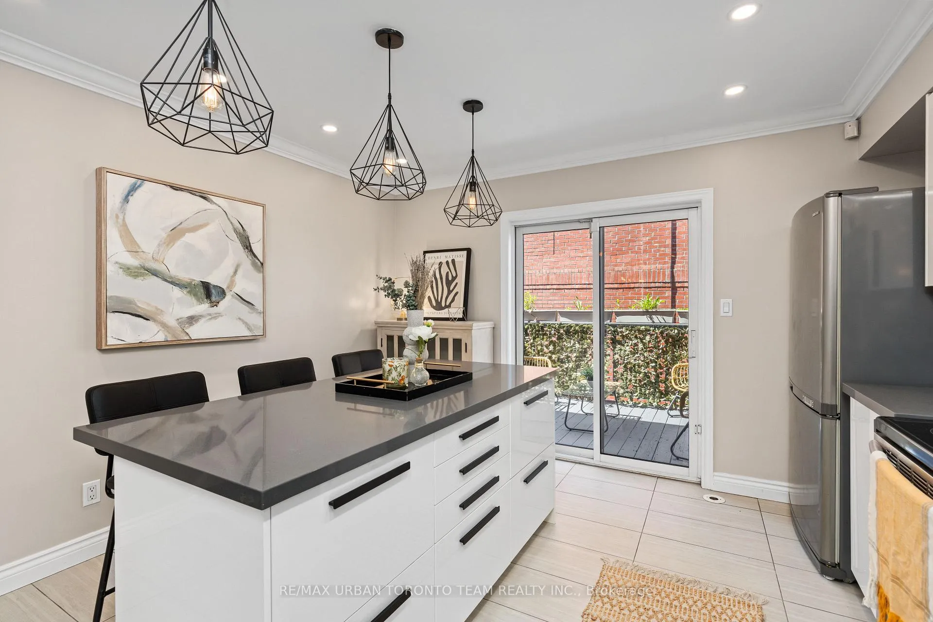 Photo 7 of 12 Old Primrose Lane, Toronto, Regent Park — HOMEH