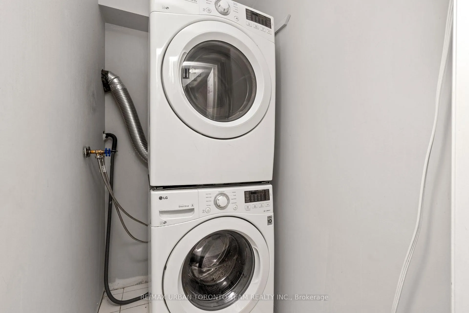 Photo 12 of 12 Old Primrose Lane, Toronto, Regent Park — HOMEH