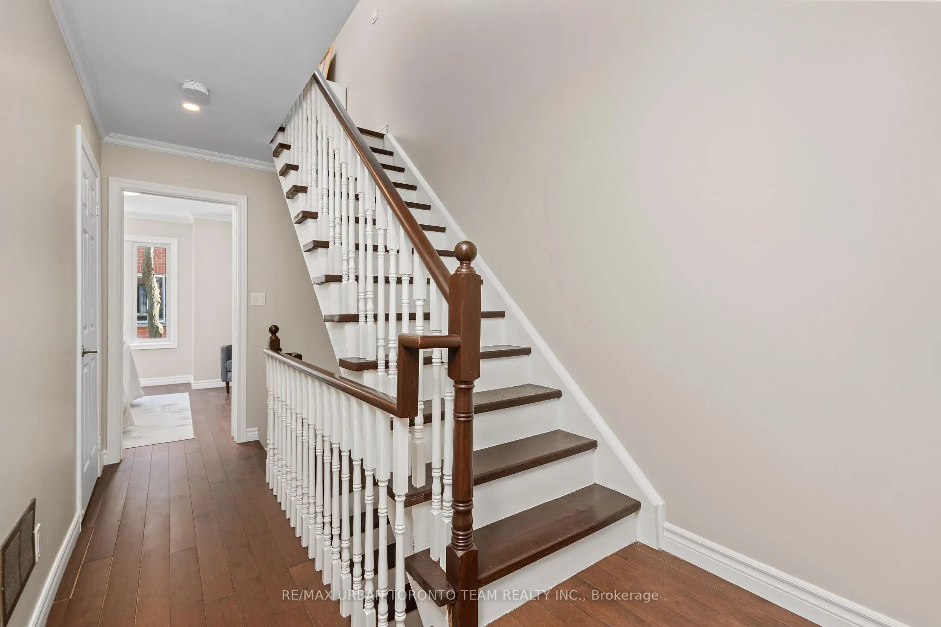 Photo 16 of 12 Old Primrose Lane, Toronto, Regent Park — HOMEH