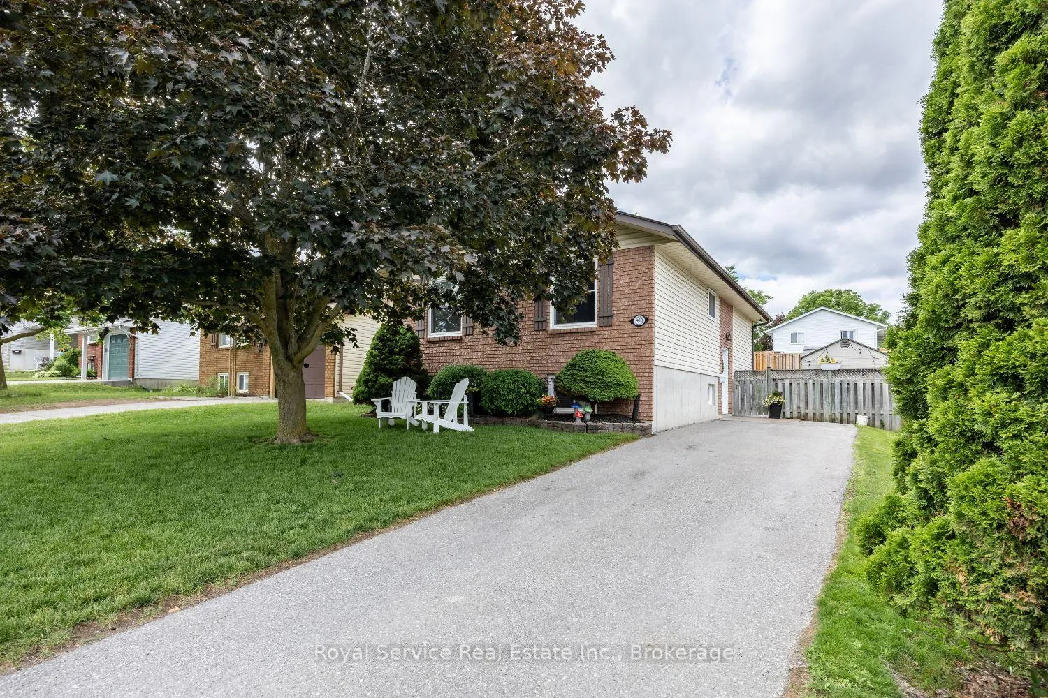 Front of 900 Stewart Drive