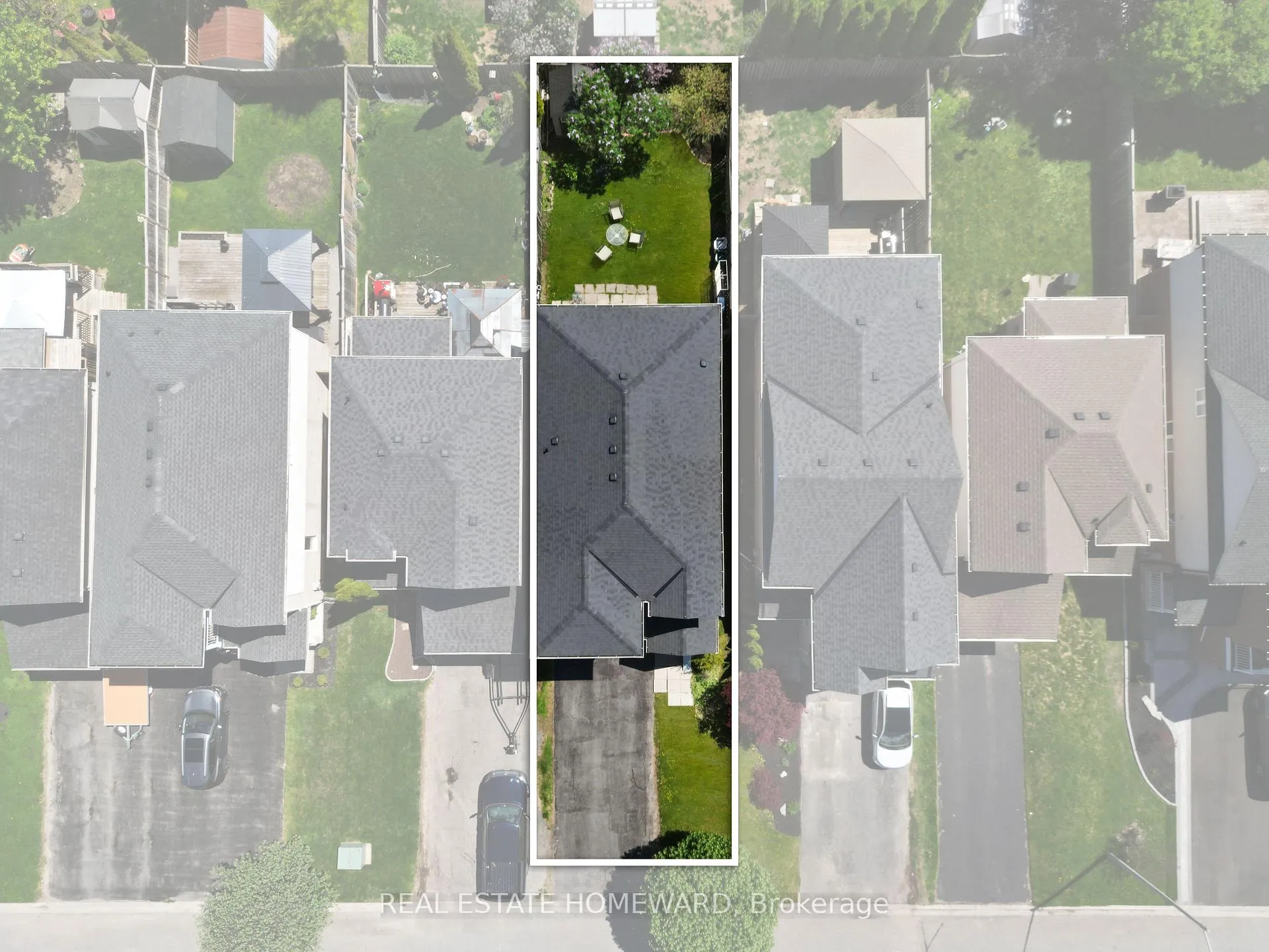 Photo 3 of 166 Hutton Place, Clarington, Bowmanville — HOMEH