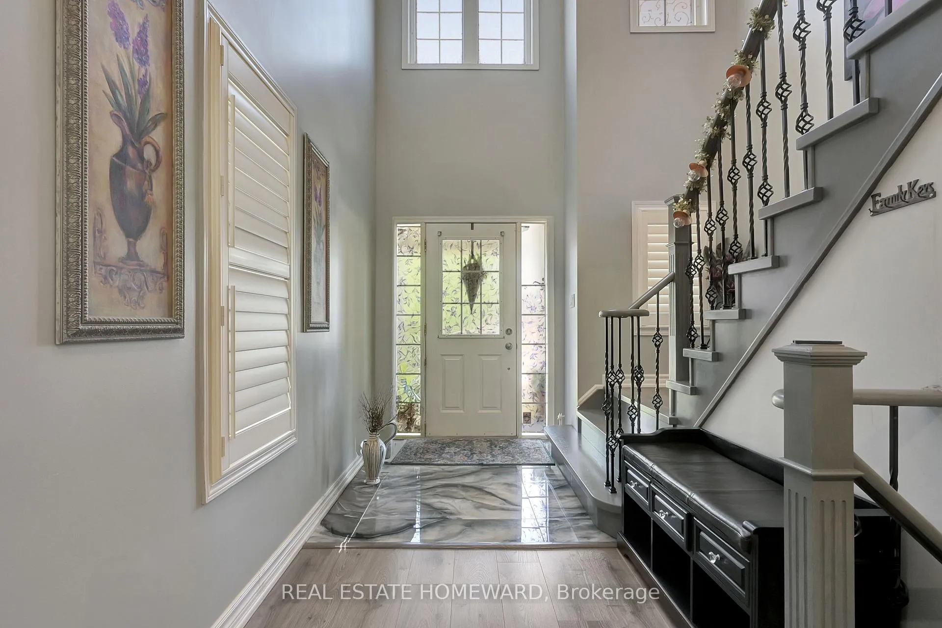 Photo 4 of 166 Hutton Place, Clarington, Bowmanville — HOMEH
