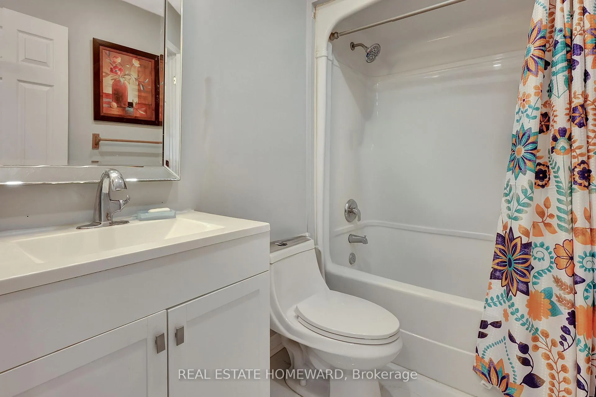 Photo 25 of 166 Hutton Place, Clarington, Bowmanville — HOMEH