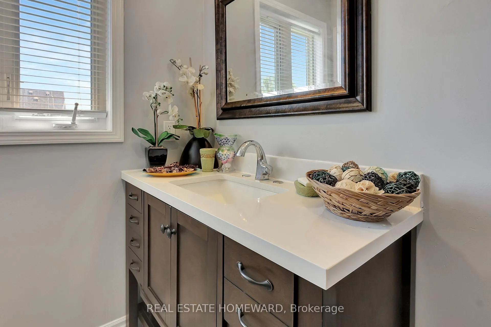 Photo 29 of 166 Hutton Place, Clarington, Bowmanville — HOMEH