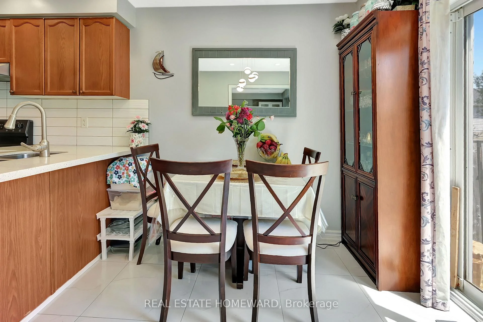 Photo 19 of 166 Hutton Place, Clarington, Bowmanville — HOMEH